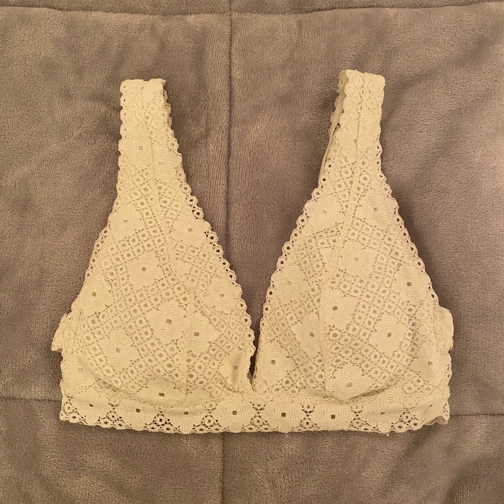 white aerie bralette